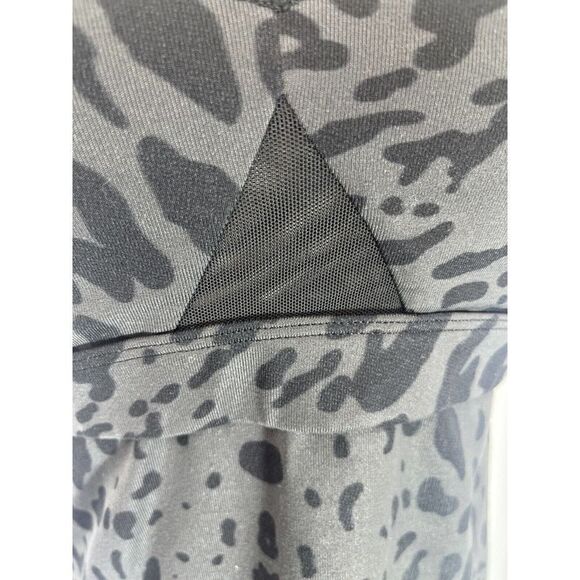 Lululemon Womens 6 Black Tank Top Animal Print Mesh Strappy Workout Just Breath - Picture 10 of 15
